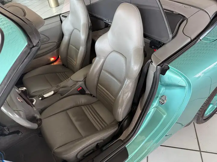 Carrera 4 Cabriolet — Exterior