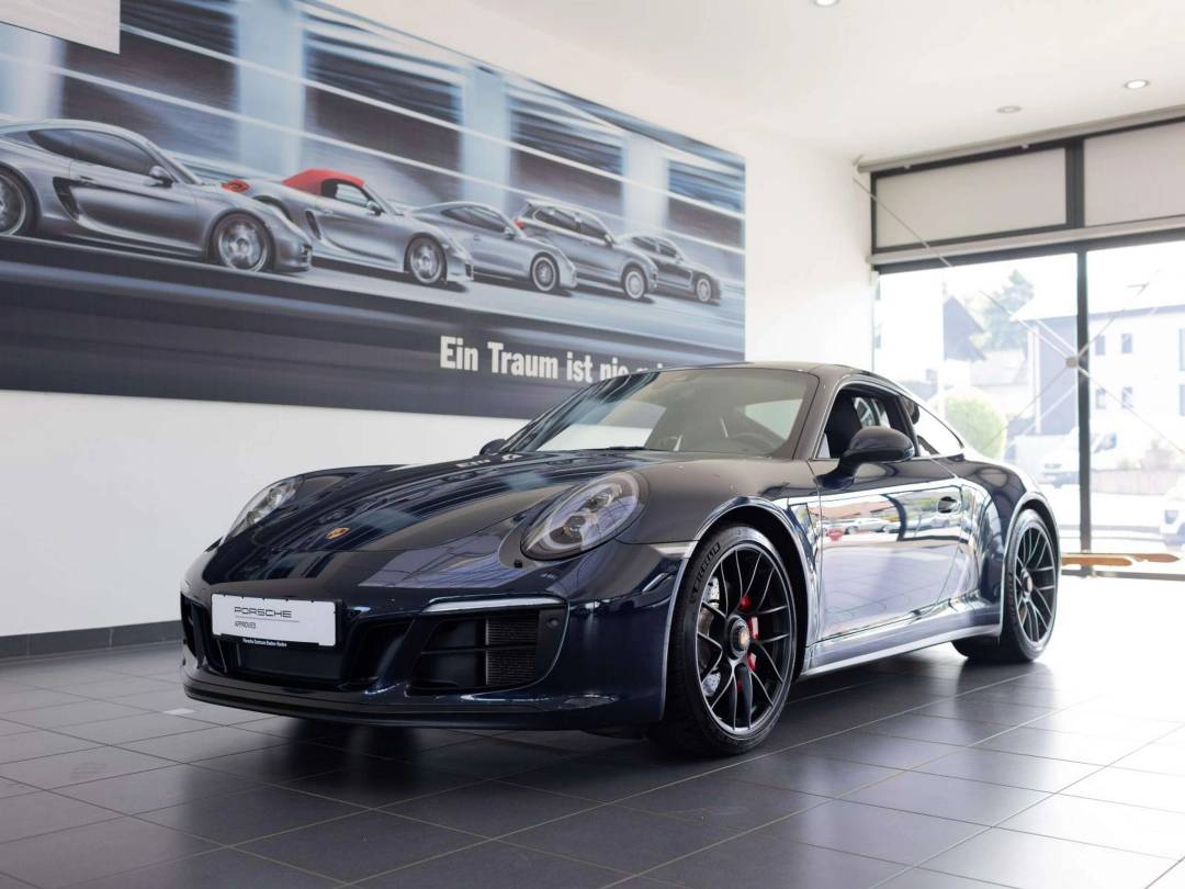 Carrera 4 GTS — Exterior
