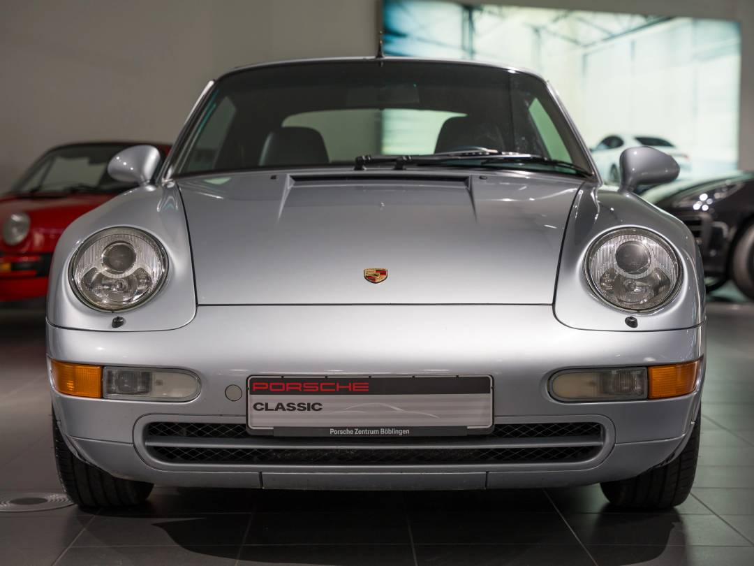 Carrera Cabriolet — Exterior