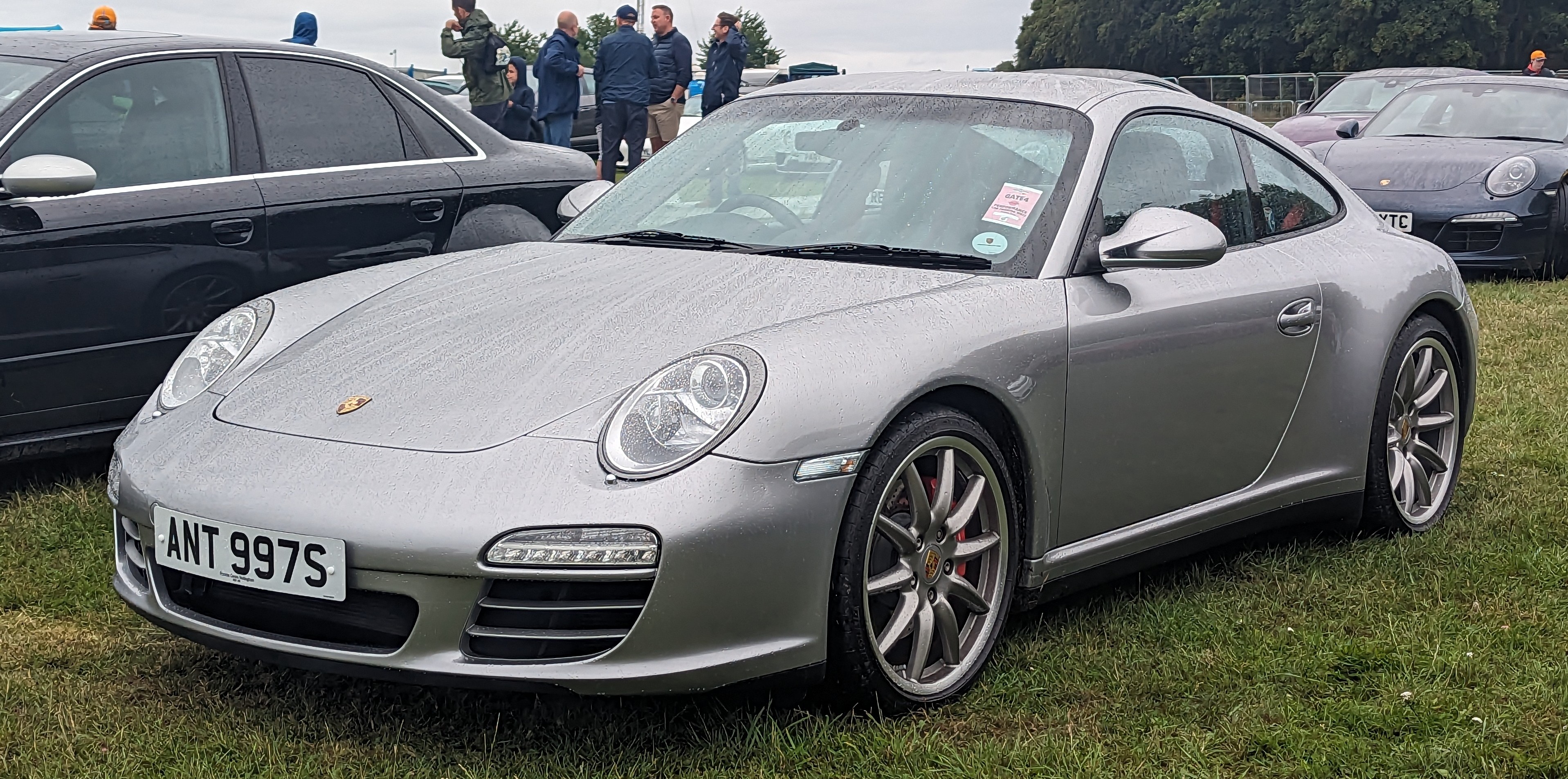 Carrera 4S — Exterior