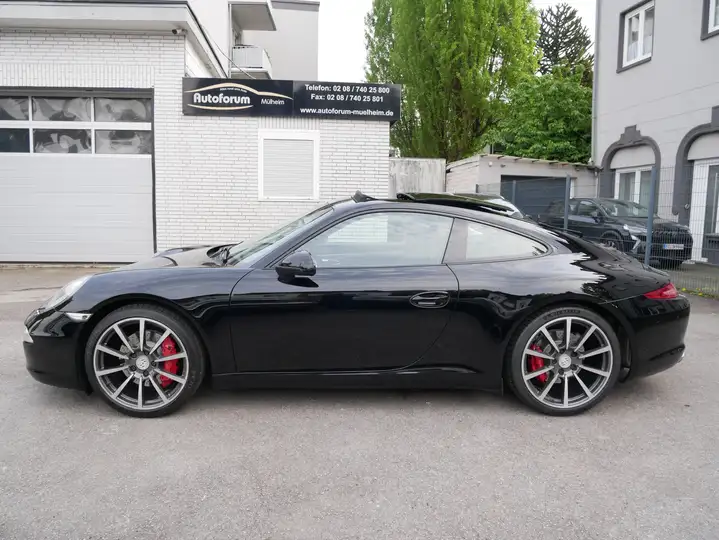 Carrera S — Exterior