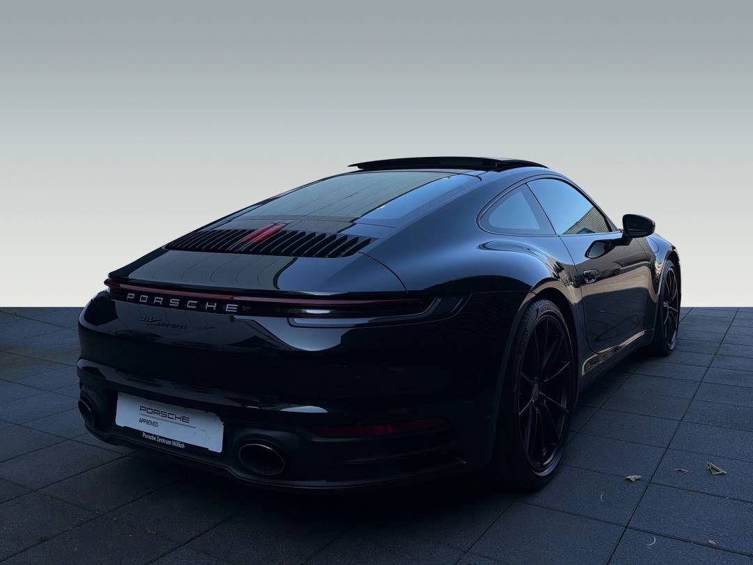 Carrera — Exterior