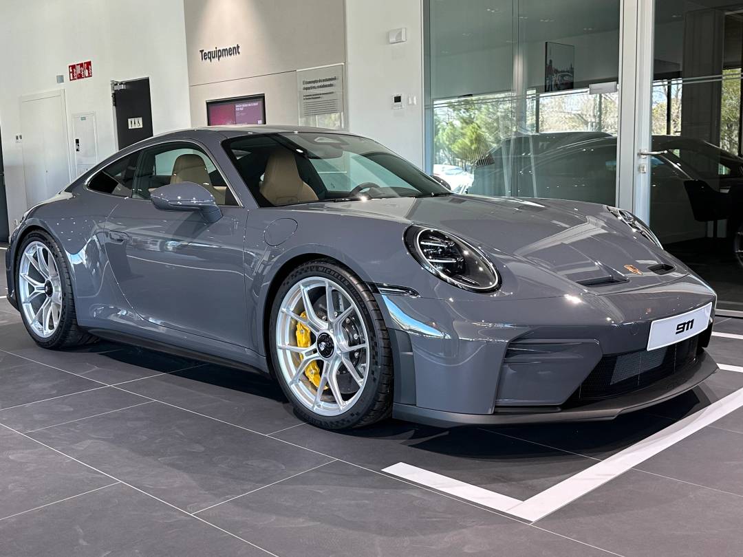 GT3 Touring — Exterior
