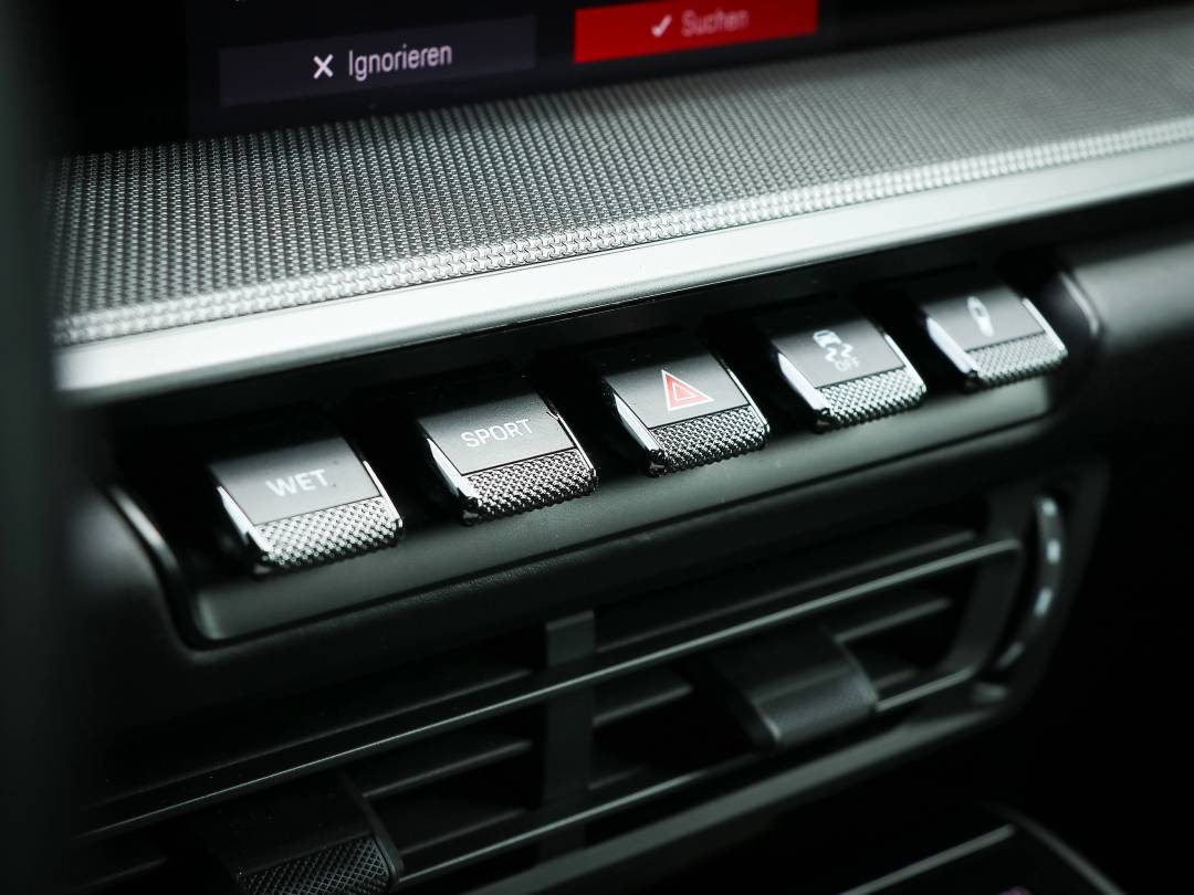 Carrera 4 — Exterior