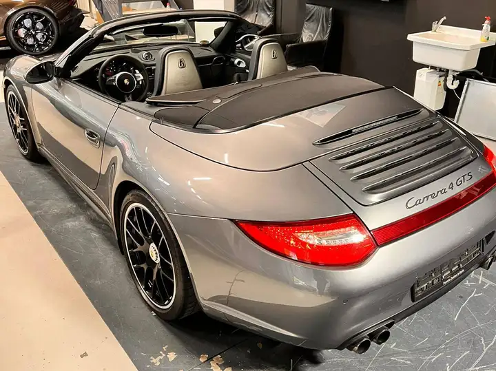 Carrera 4 GTS Cabriolet — Exterior