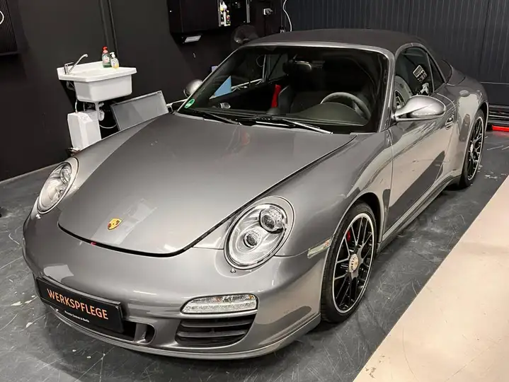 Carrera 4 GTS Cabriolet — Exterior