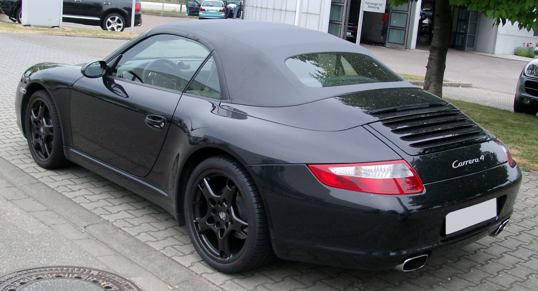 Carrera 4 Cabriolet — Exterior