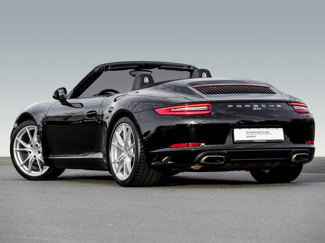 Carrera Cabriolet — Exterior