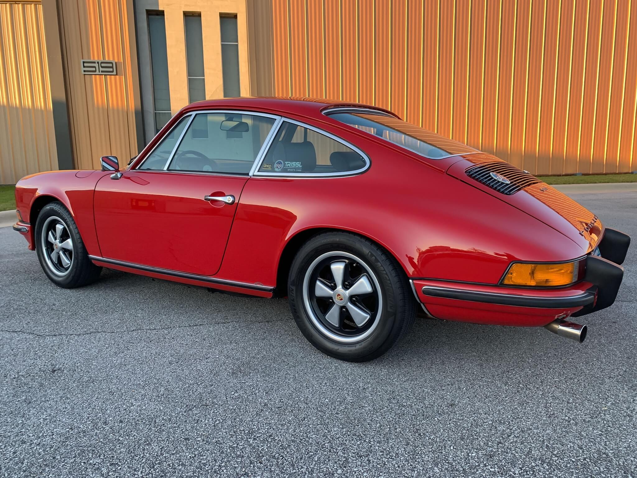 911 T 2.4 — Exterior
