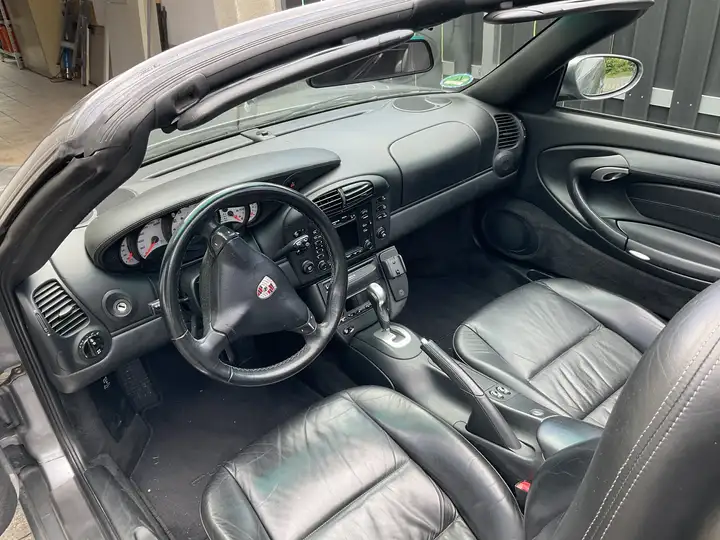 Turbo Cabriolet — Exterior