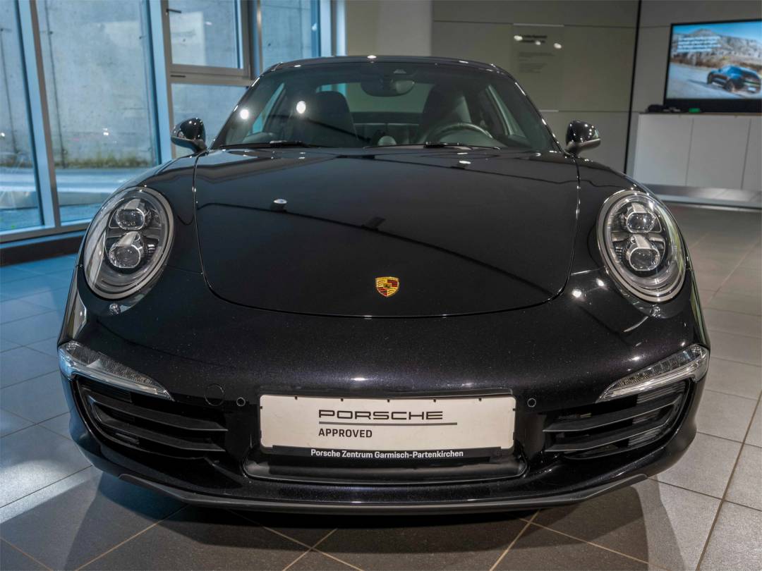 Carrera 4 — Exterior