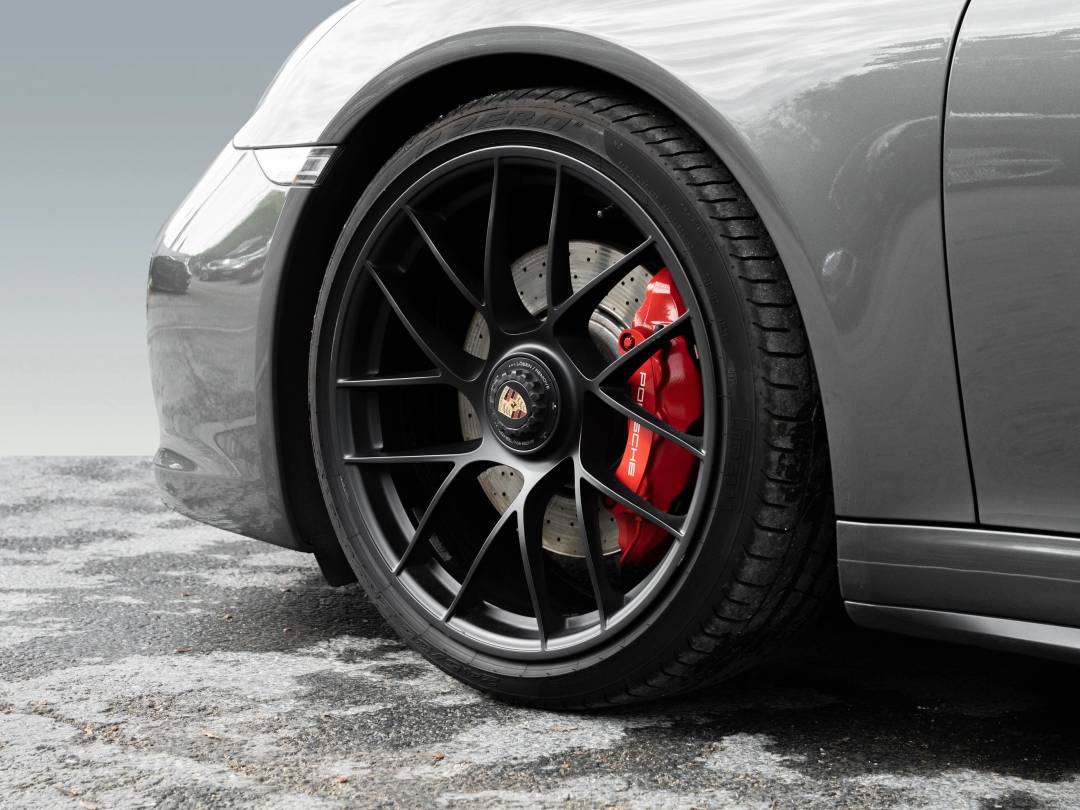 Carrera GTS — Exterior