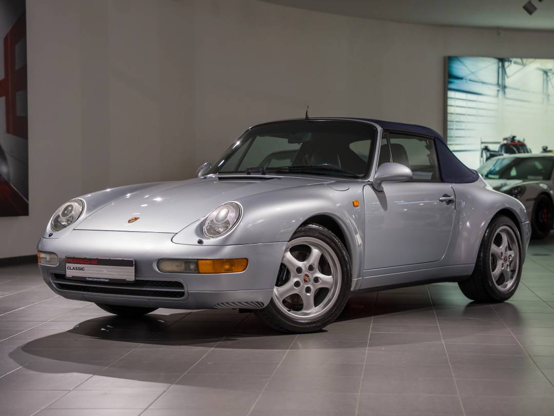 Carrera Cabriolet — Exterior