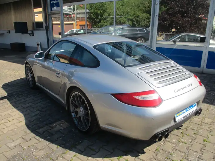 Carrera GTS — Exterior
