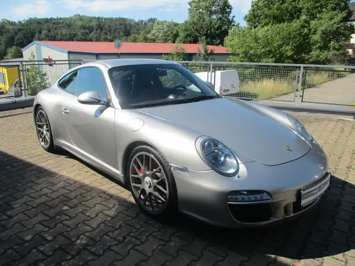 Carrera GTS — Exterior