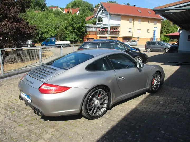 Carrera GTS — Exterior