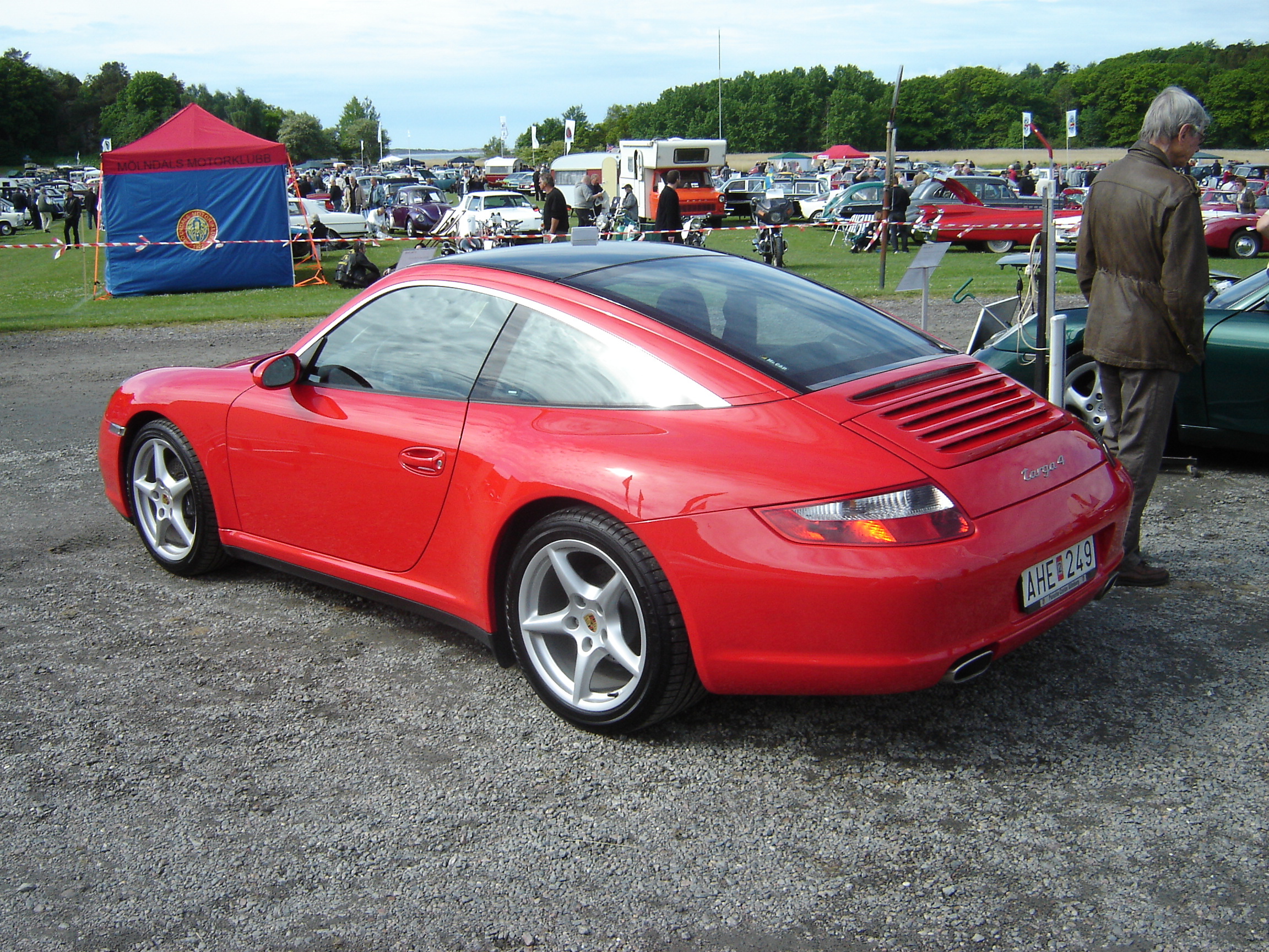 Targa 4 — Exterior