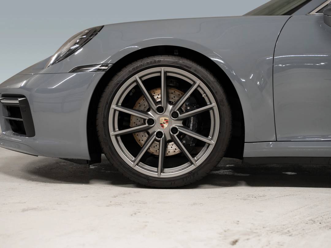 Carrera 4S — Exterior