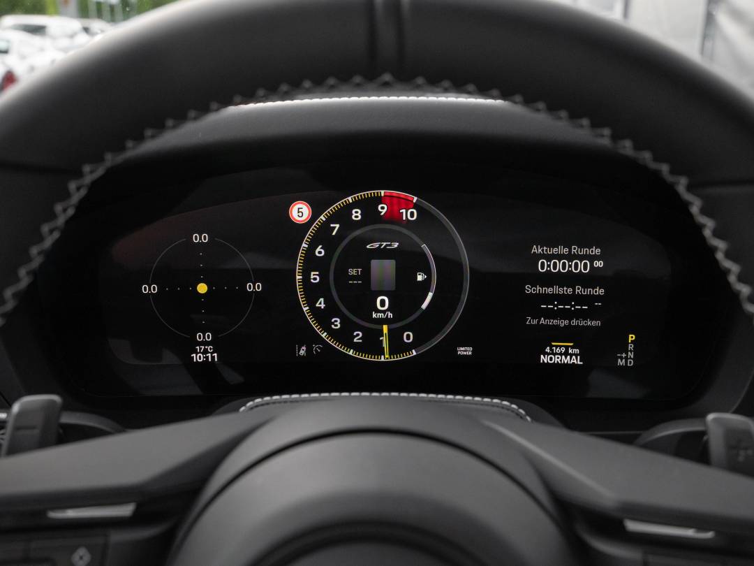 GT3 — Interior