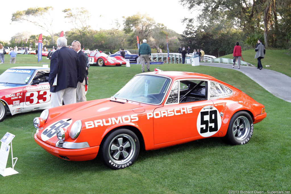 911 S 2.4 — Exterior