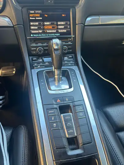 Carrera 4 — Exterior