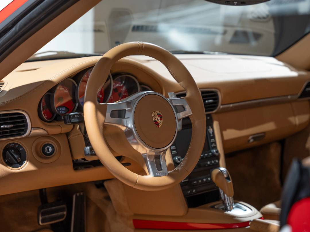 Turbo Cabriolet — Interior