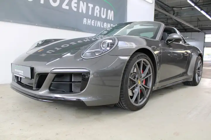 Targa 4S — Exterior
