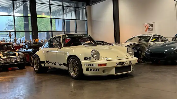 Carrera 3.0 — Exterior