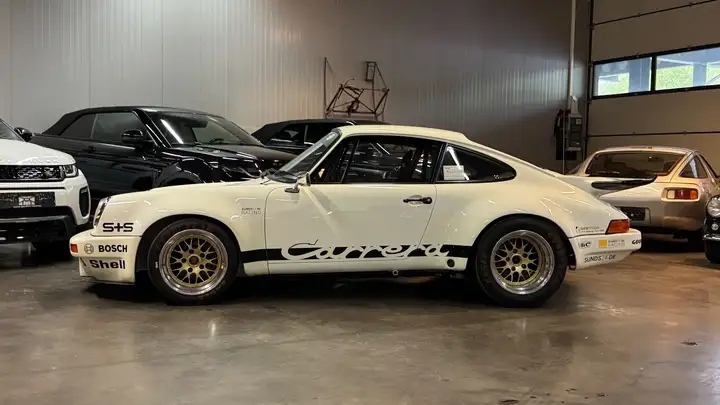 Carrera 3.0 — Exterior