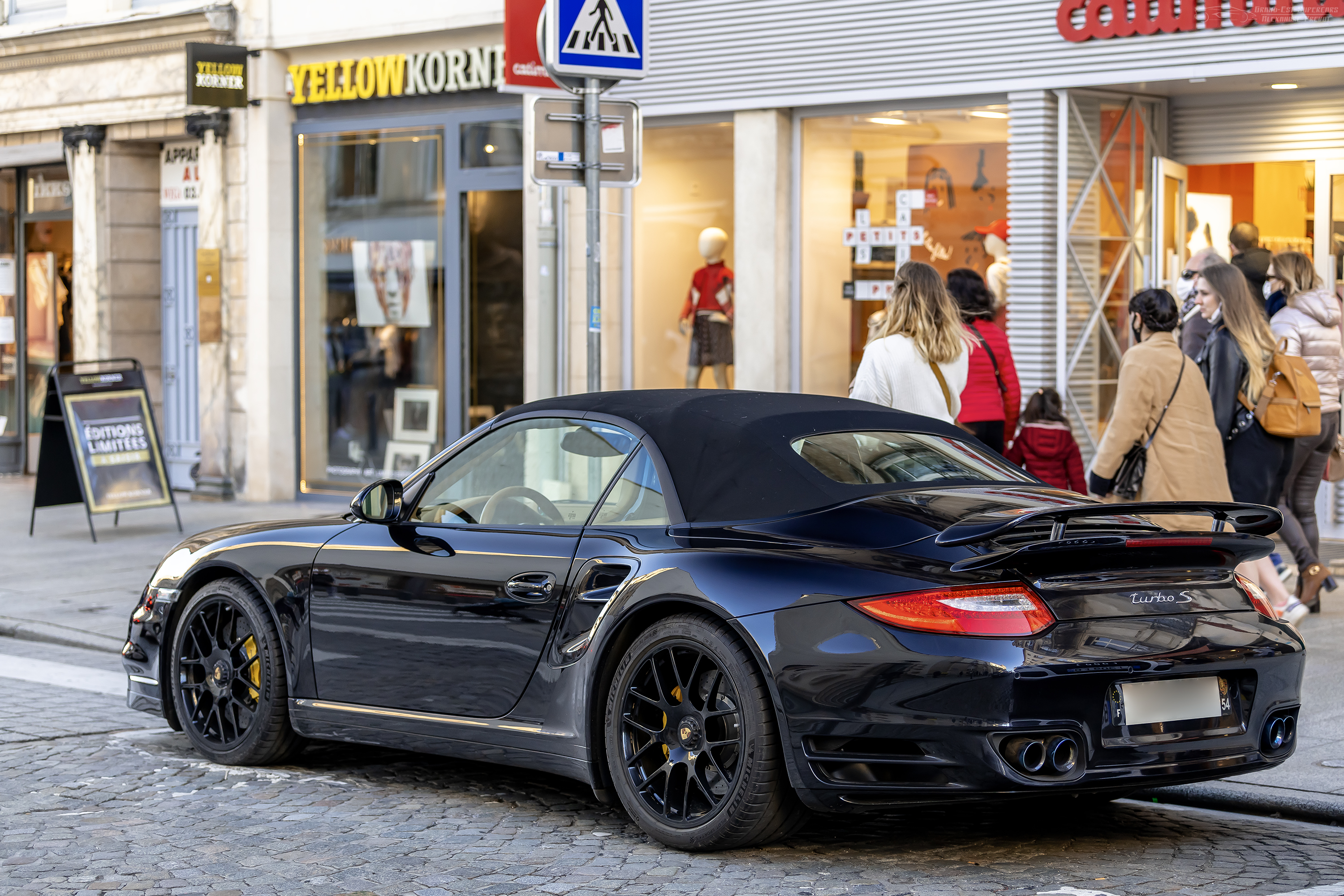 Turbo S Cabriolet — Exterior