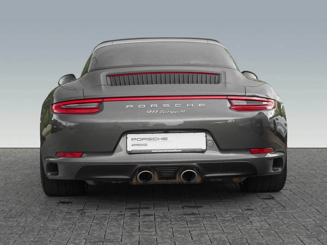 Targa 4 — Exterior