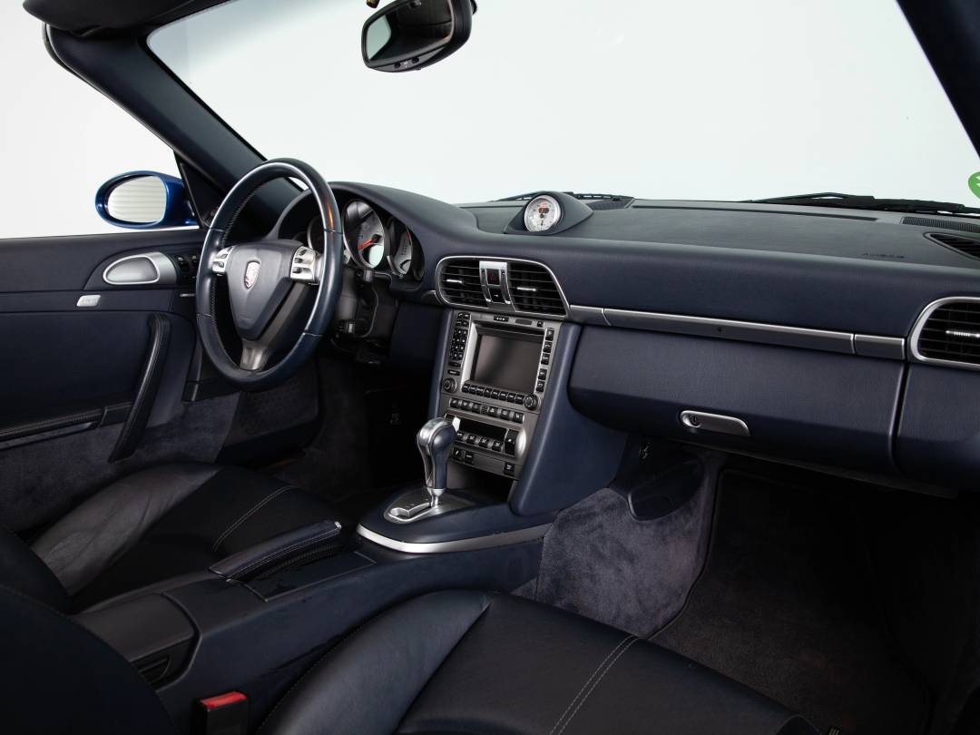Carrera 4S Cabriolet — Exterior