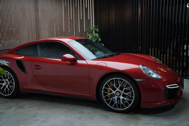 Turbo S — Exterior
