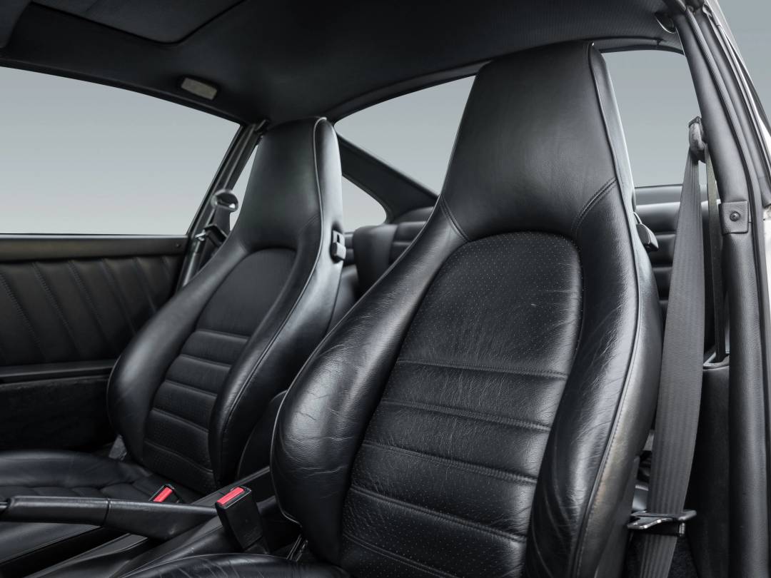 Carrera 4 — Interior