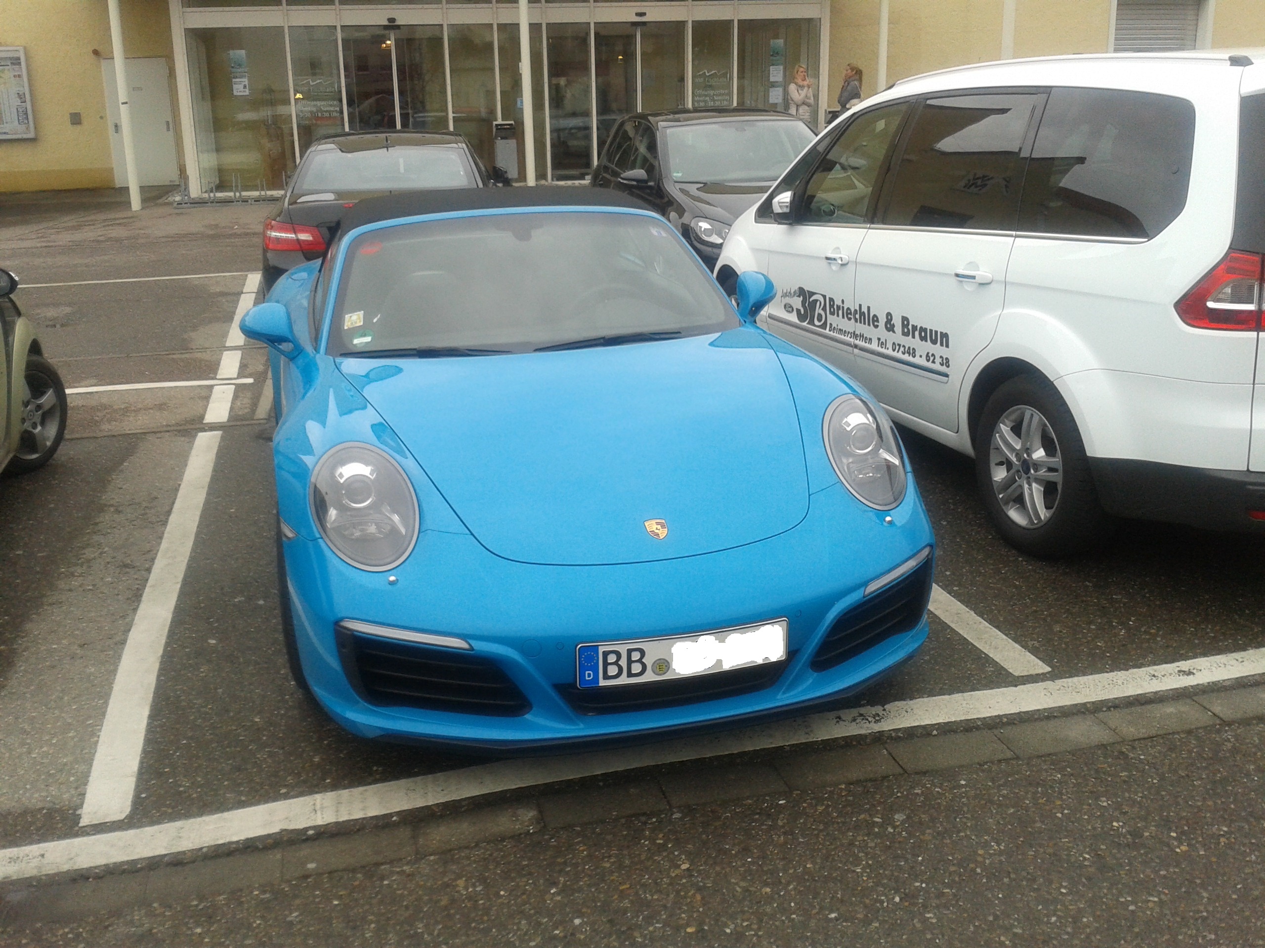 Carrera 4 Cabriolet — Exterior