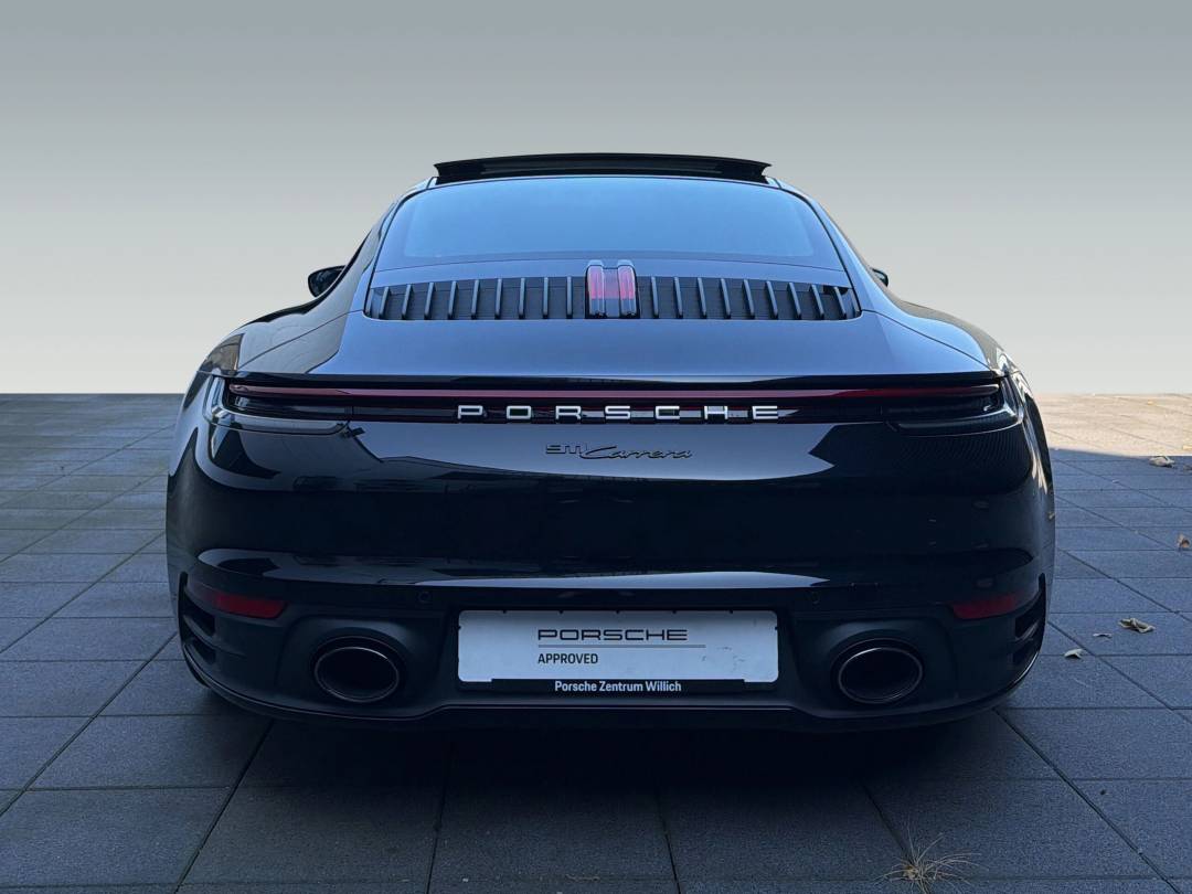 Carrera — Exterior