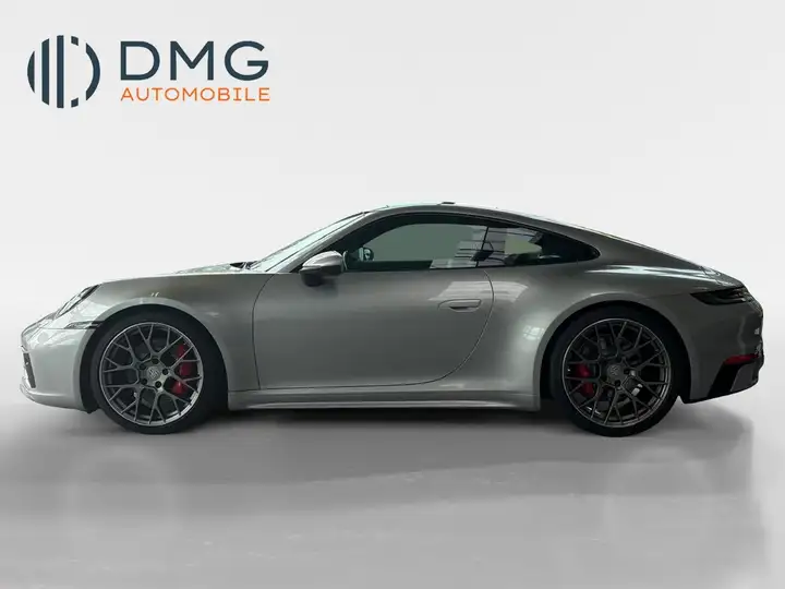 Carrera 4S — Exterior