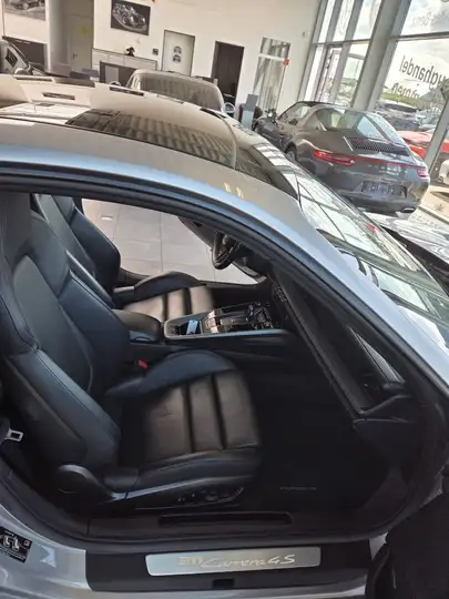 Carrera 4S — Exterior