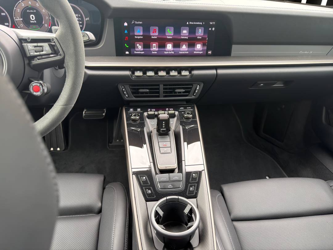 Turbo S Cabriolet — Interior