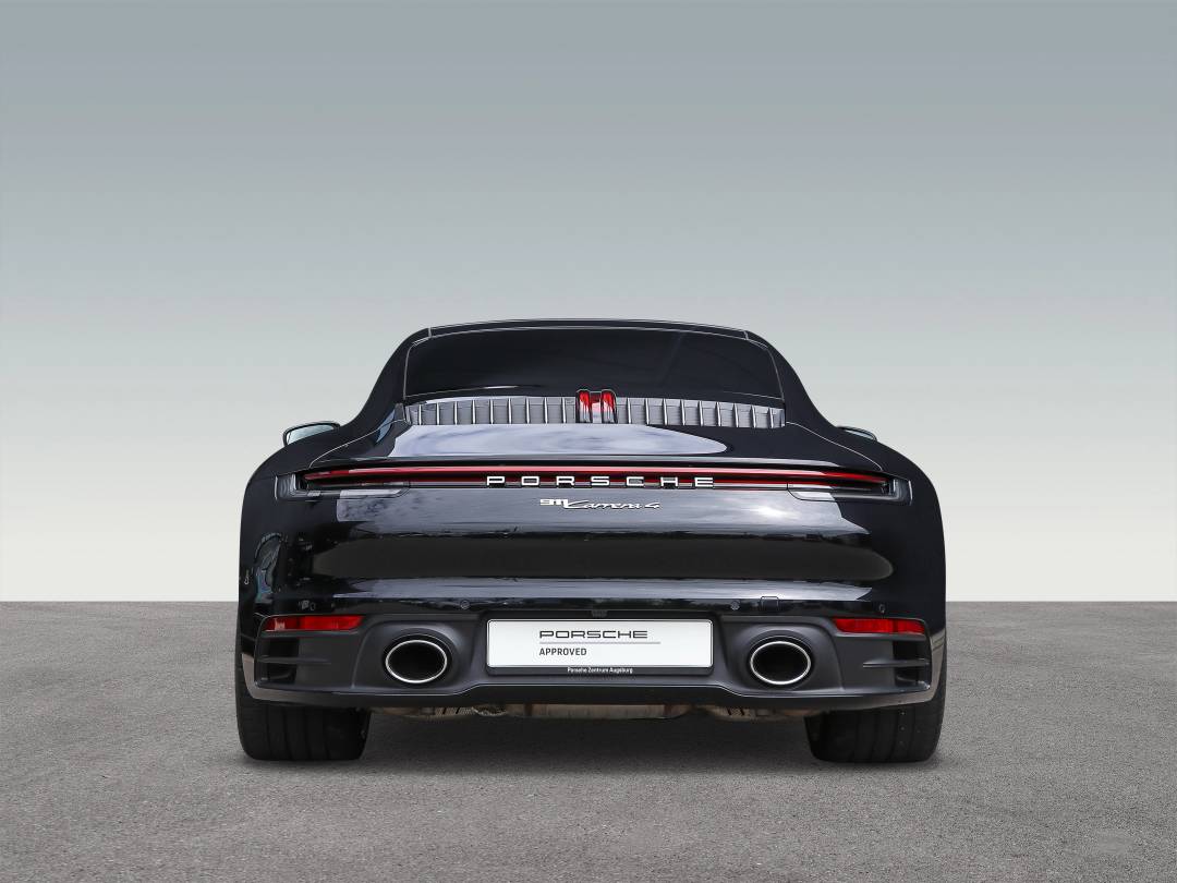 Carrera 4 — Exterior