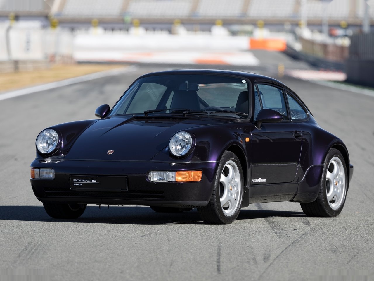 30 Jahre 911 — Exterior