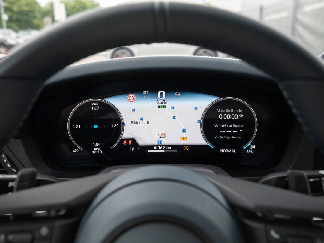 Carrera S — Interior