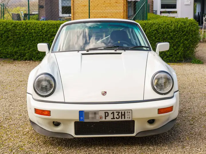 Turbo 3.3 — Exterior