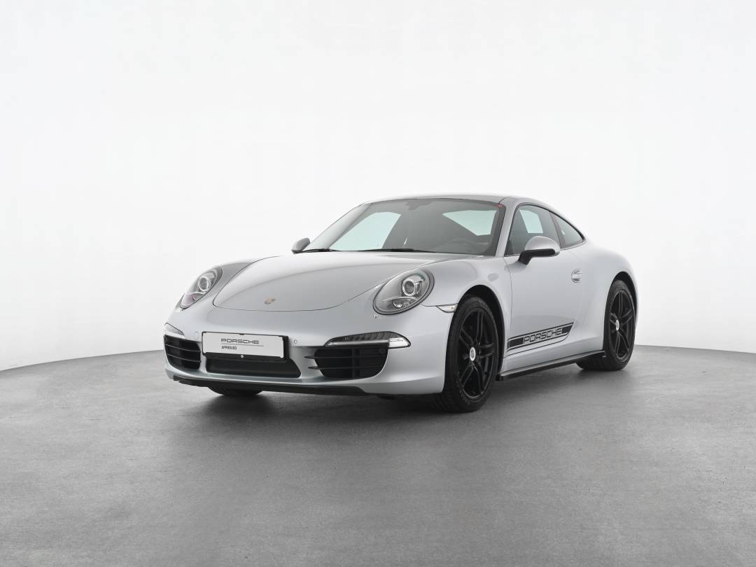 Carrera — Exterior