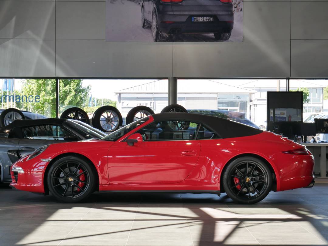 Carrera 4S Cabriolet — Exterior