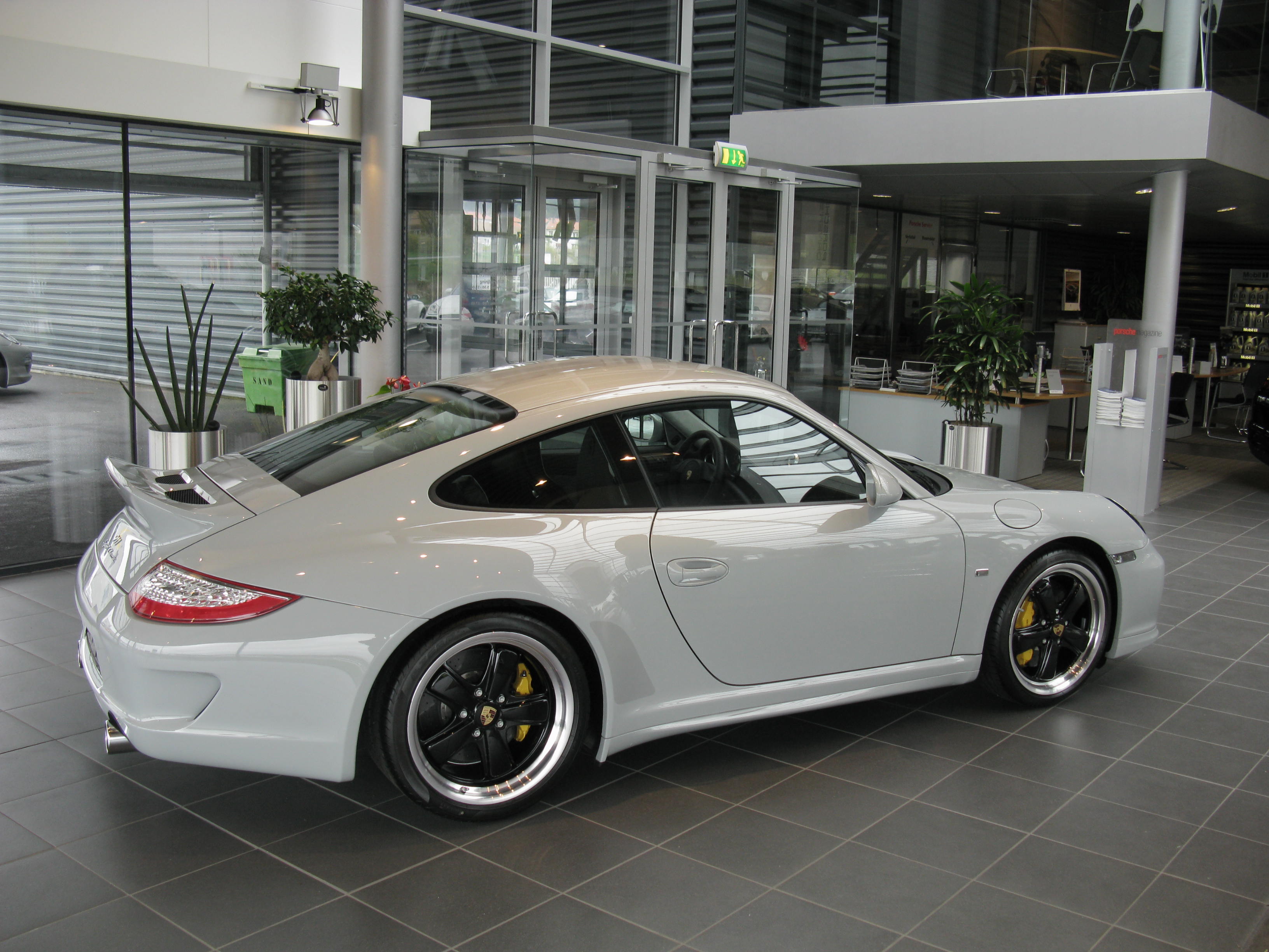 Sport Classic — Exterior
