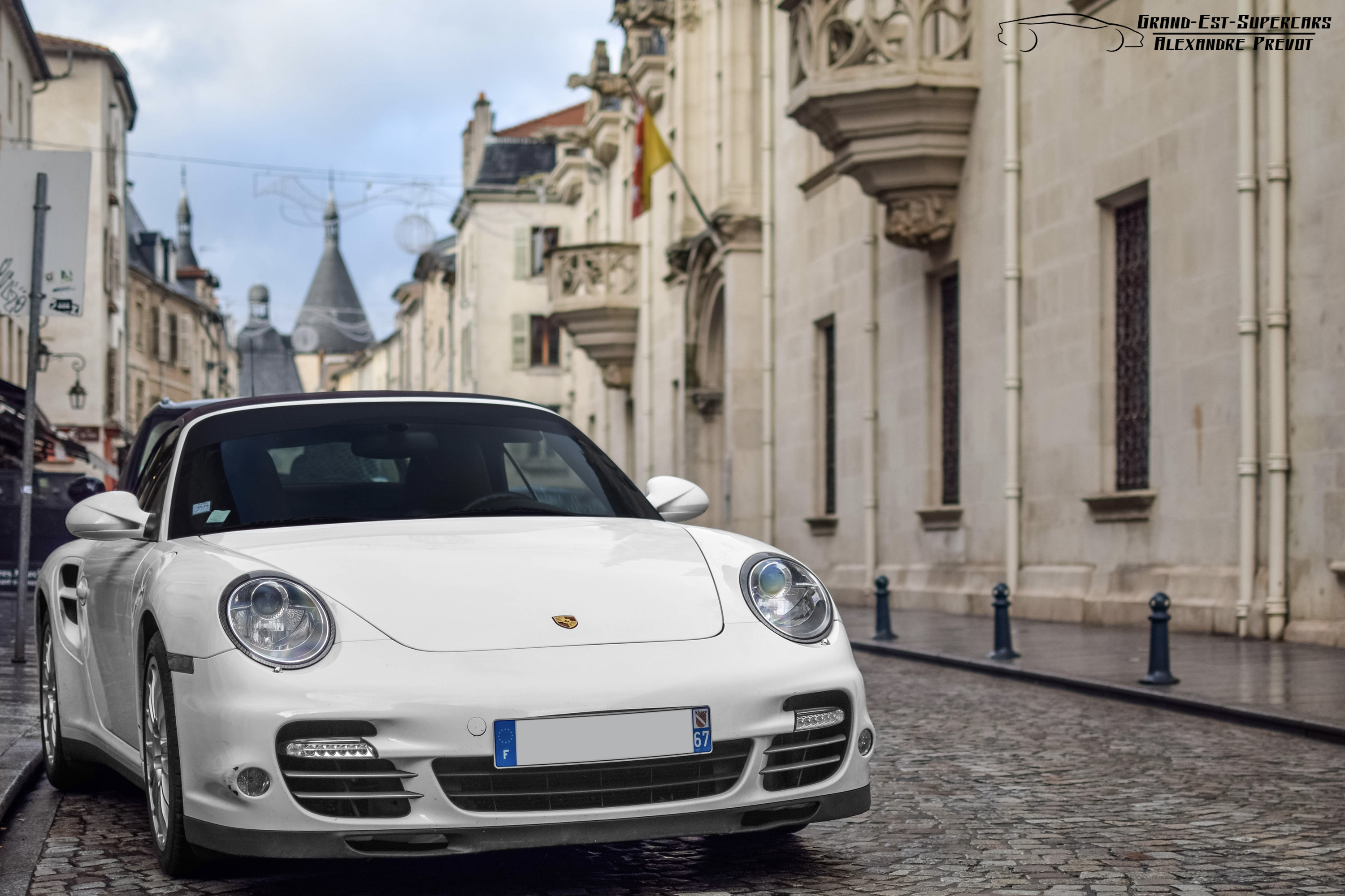 Turbo Cabriolet — Exterior