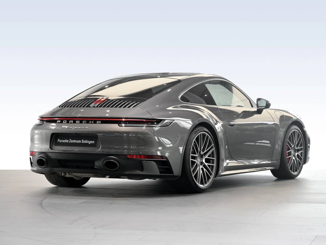 Carrera 4S — Exterior