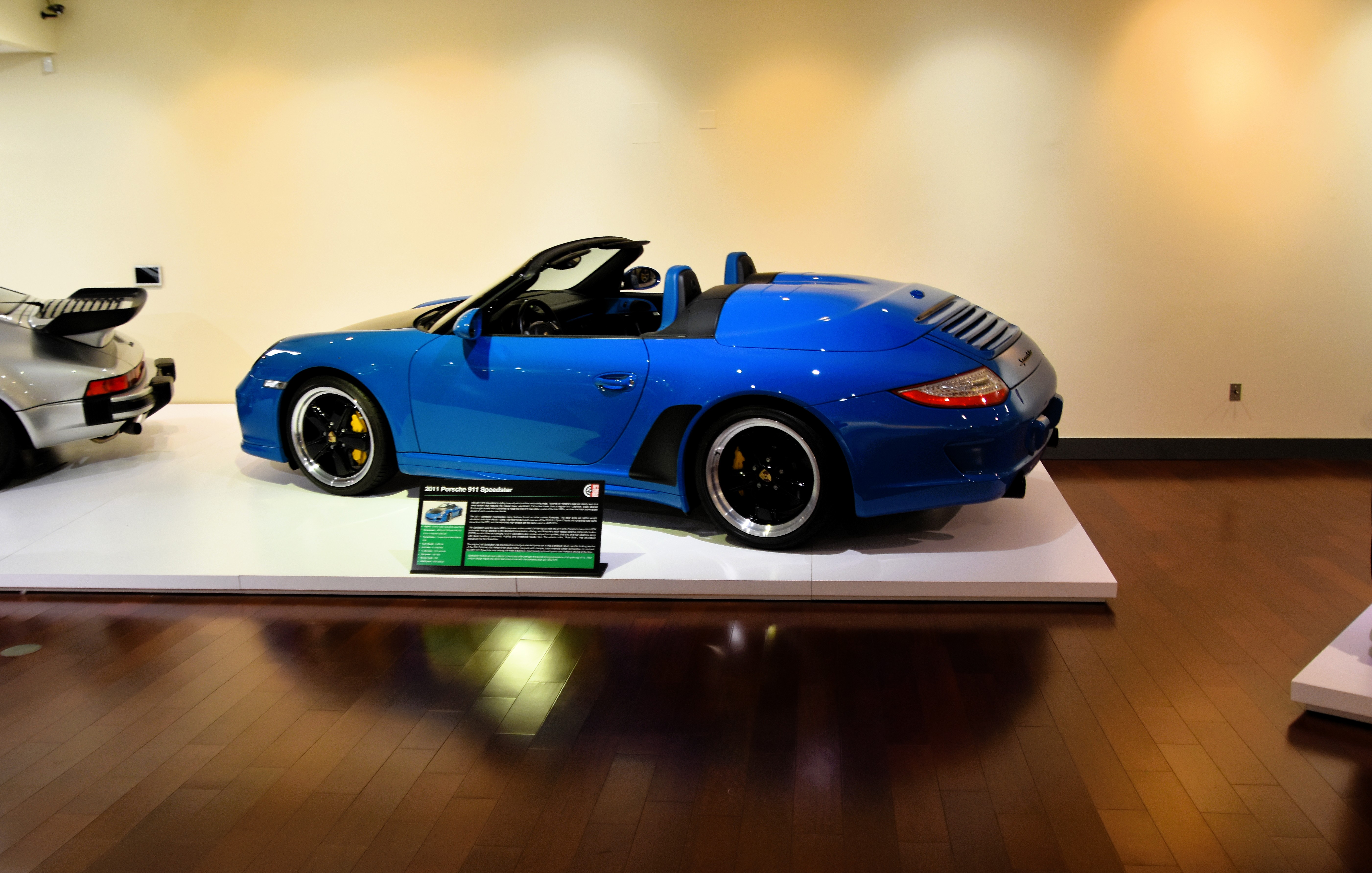 Speedster — Exterior