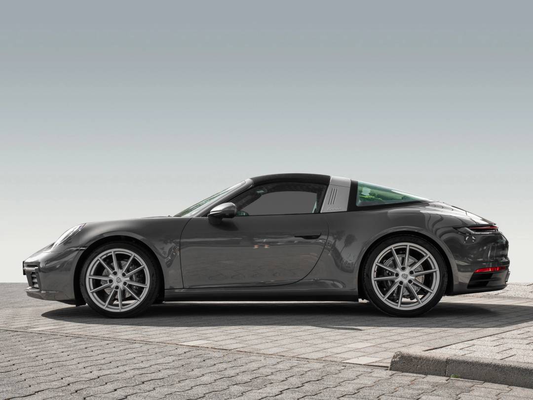 Targa 4 — Exterior